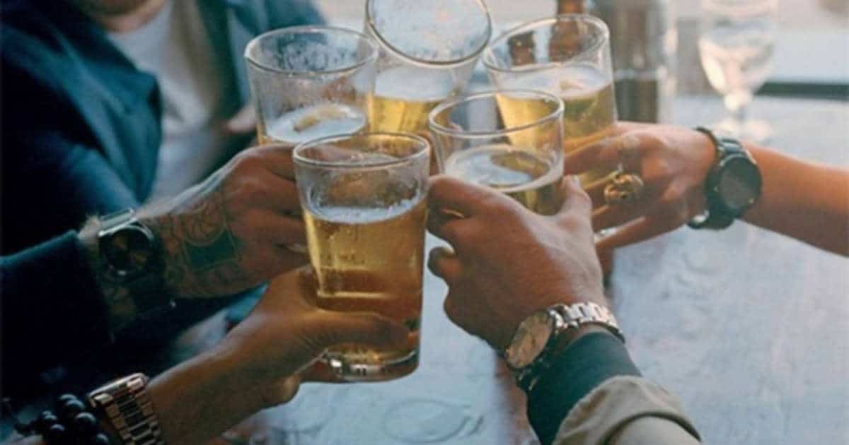 Pourquoi les hommes aiment-ils autant la bière ?